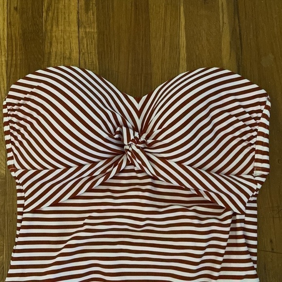 KONA Sol Stripped Twisted Bandeau Piece Swimsuit - Picture 4 of 9